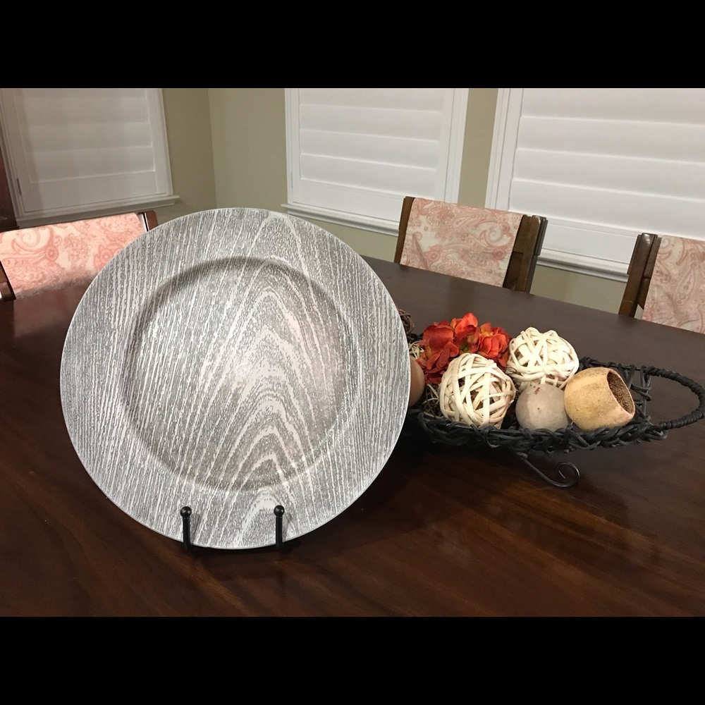 Grey Charger Plates-4 pcs